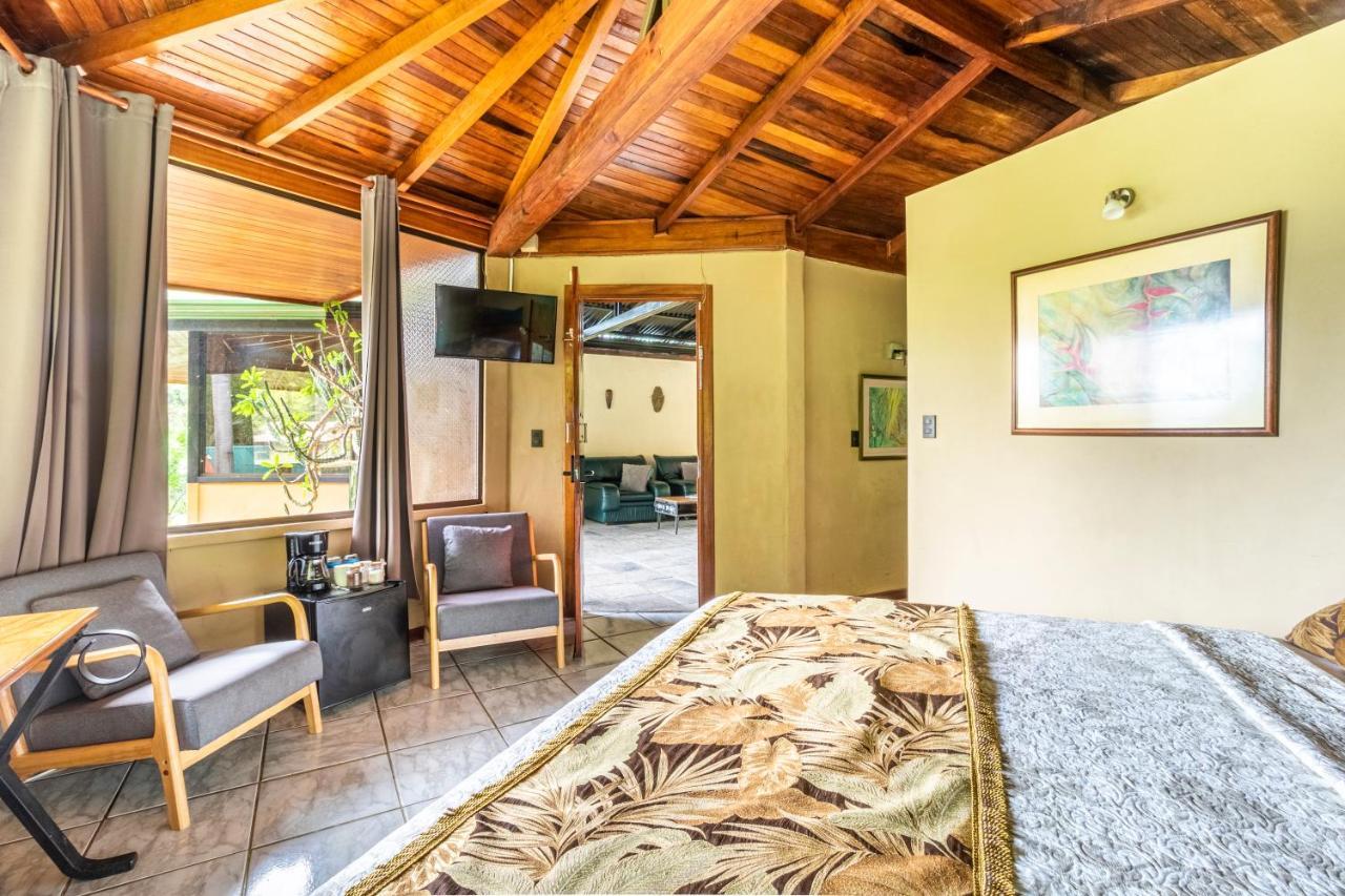 מנואל אנטוניו Boutique Hotel Las Cascadas מראה חיצוני תמונה