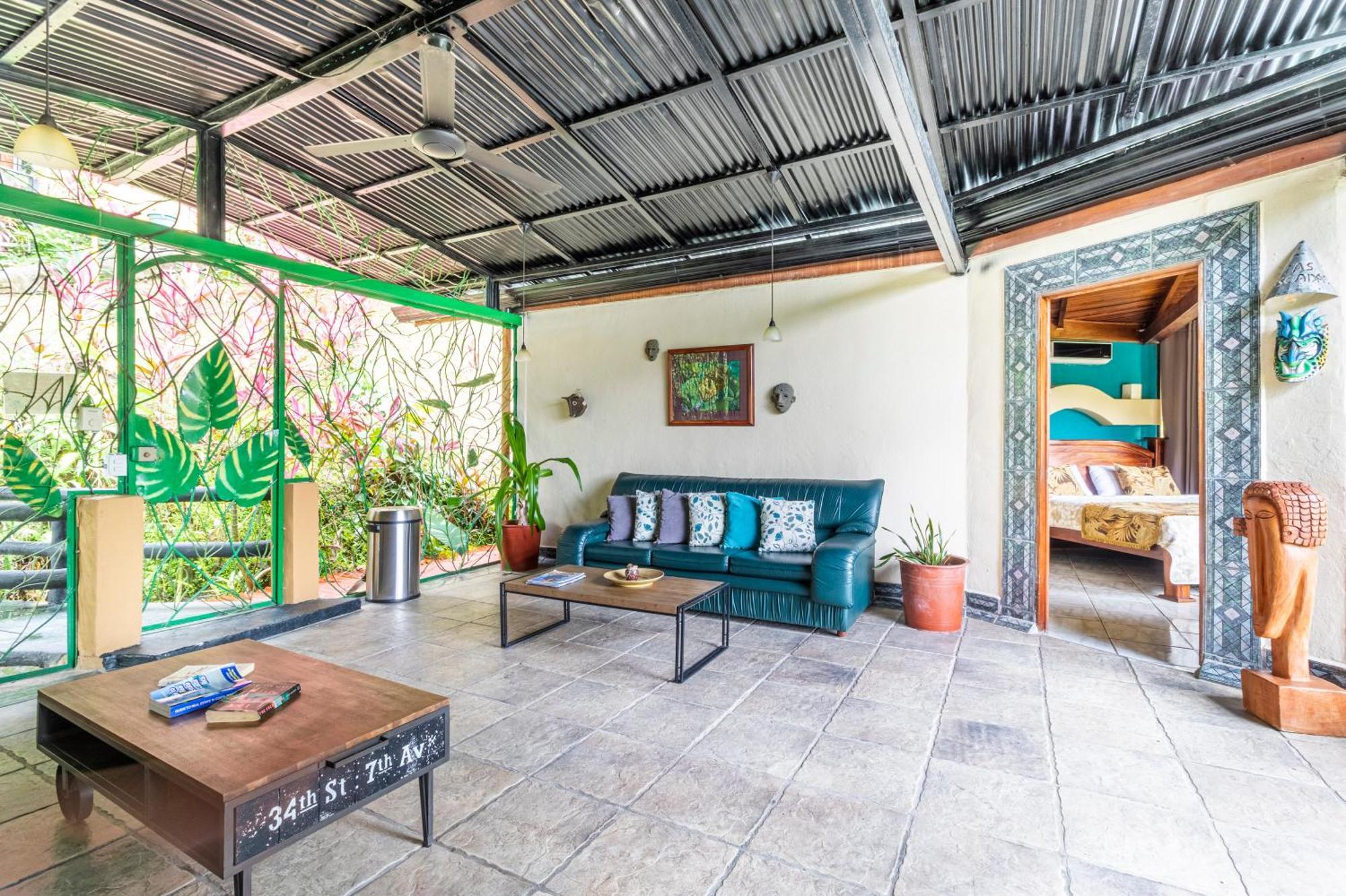 מנואל אנטוניו Boutique Hotel Las Cascadas מראה חיצוני תמונה