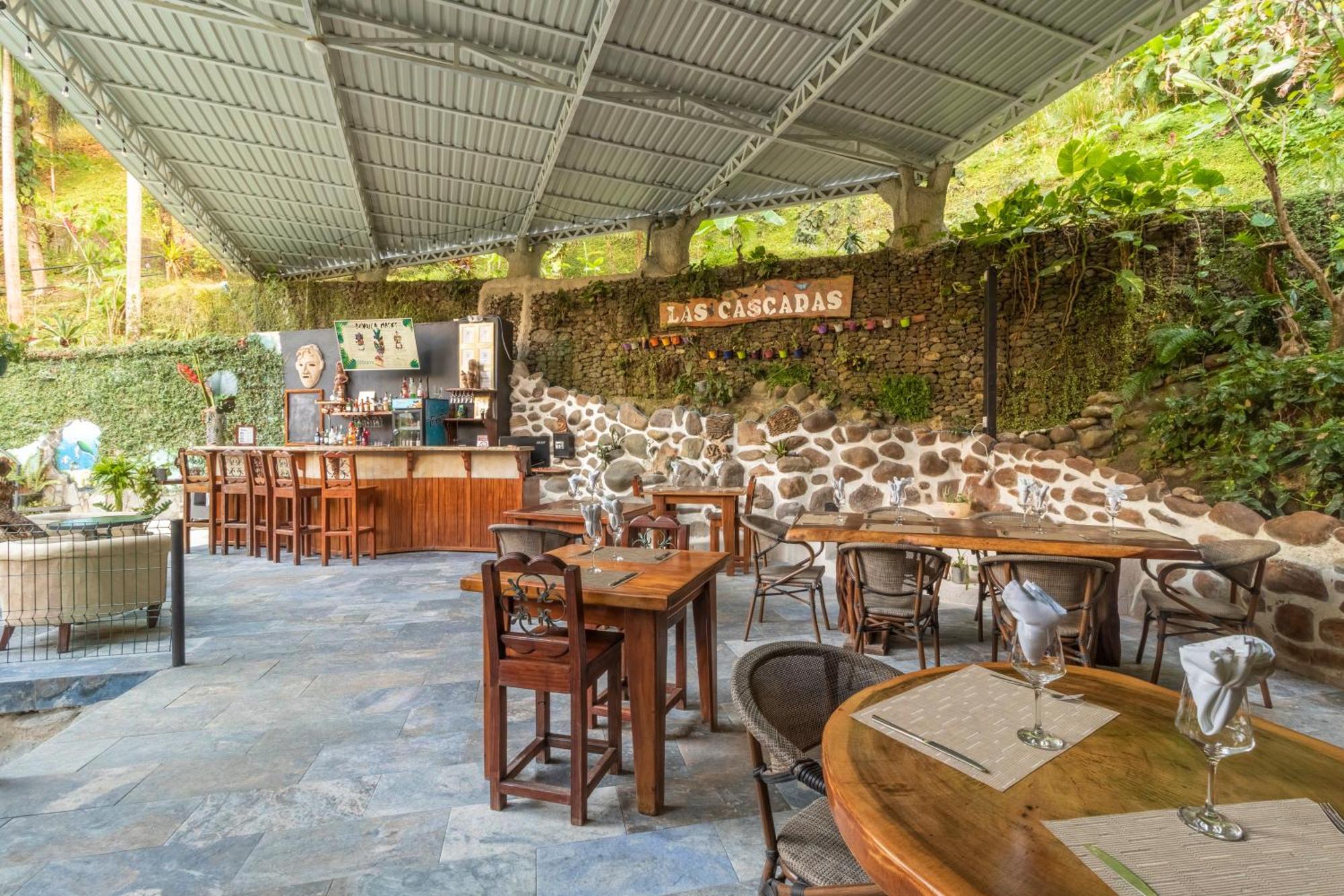מנואל אנטוניו Boutique Hotel Las Cascadas מראה חיצוני תמונה